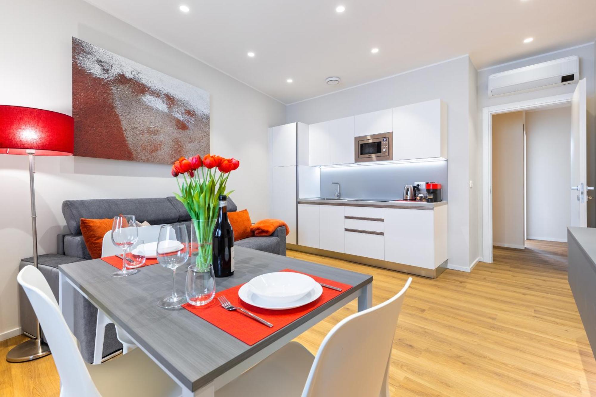 C8 Apartments Asti Extérieur photo