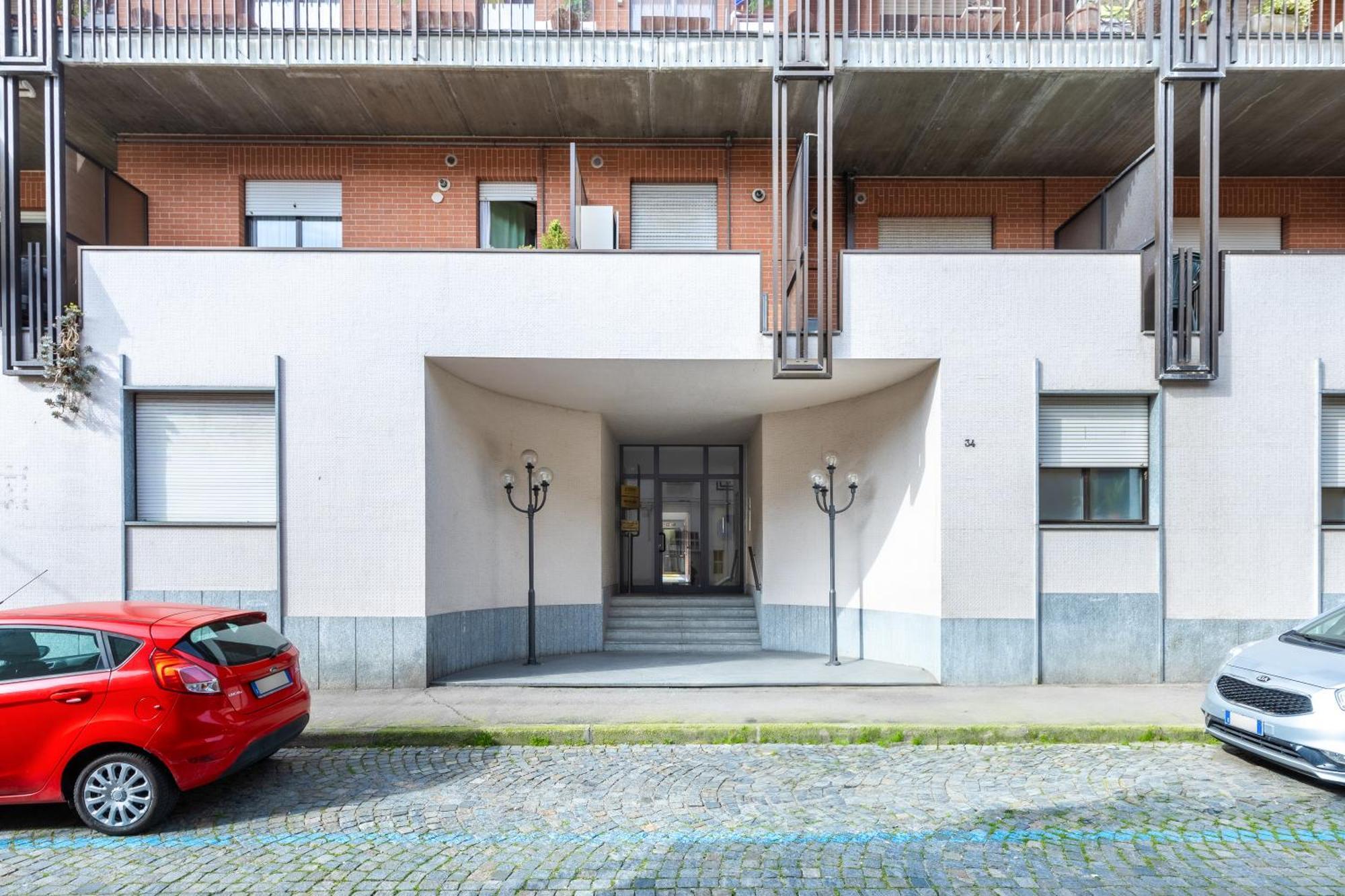 C8 Apartments Asti Extérieur photo